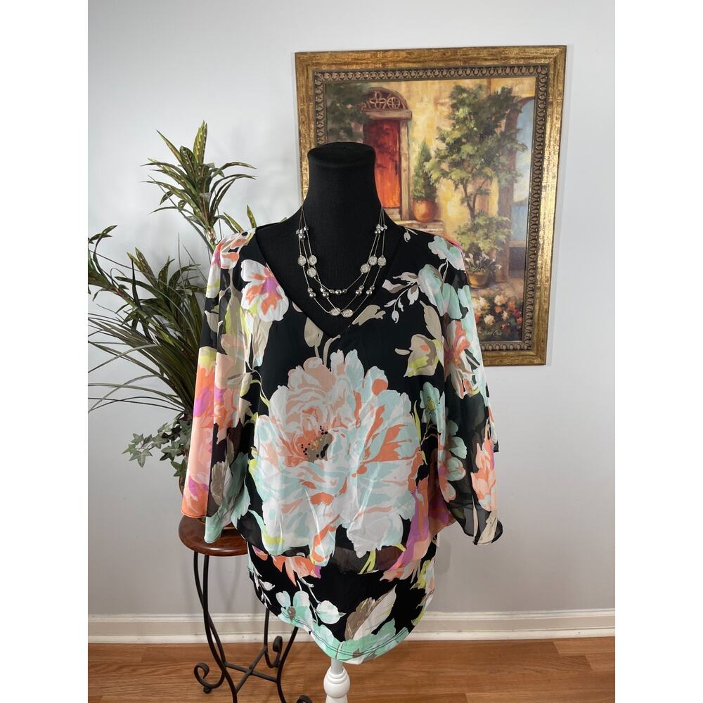 Coco‎ Bianco M Blouse Top Women’s Floral Print V-Neck Kimono Sleeve Artsy Chic